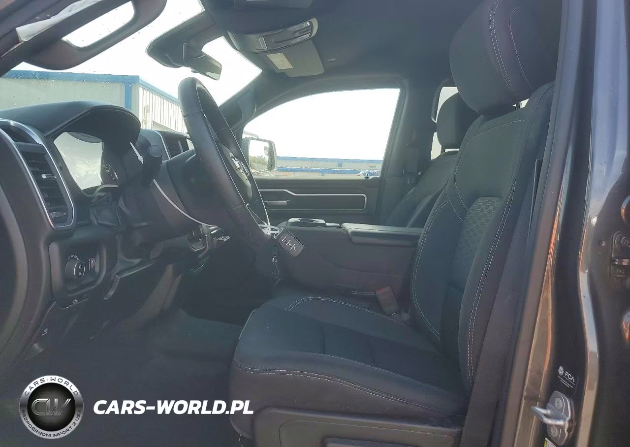 2025 Ram 1500 Big Horn VIN:1C6RREFGXSN657500 - 7