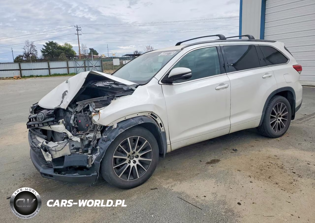 2018 Toyota Highlander Se