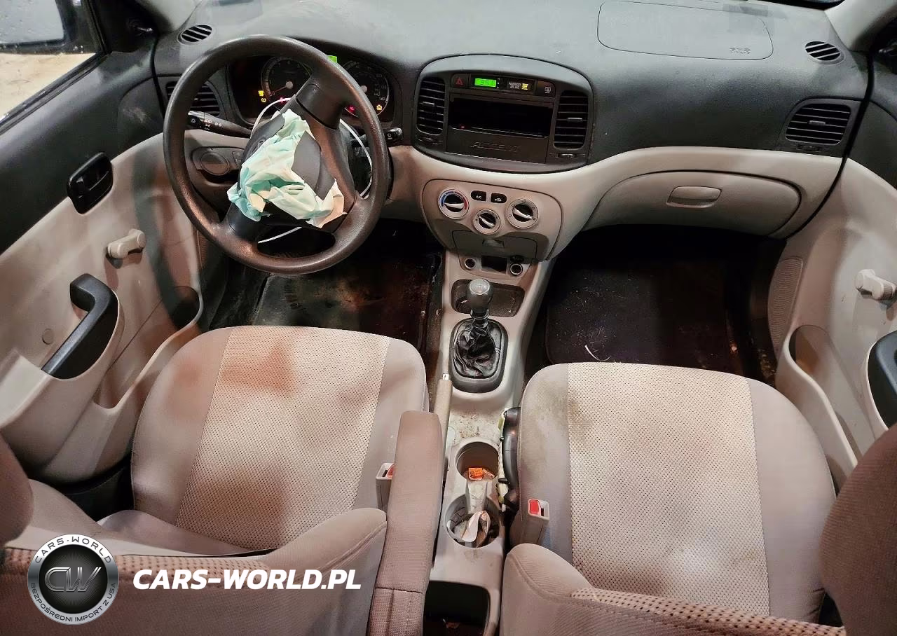 2009 Hyundai Accent Gls VIN:KMHCN46C69U330038 - 8
