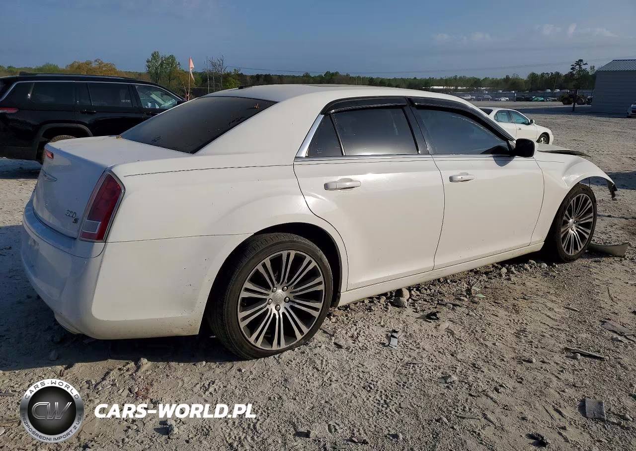 2012 Chrysler 300 S VIN:2C3CCABG9CH216731 - 3