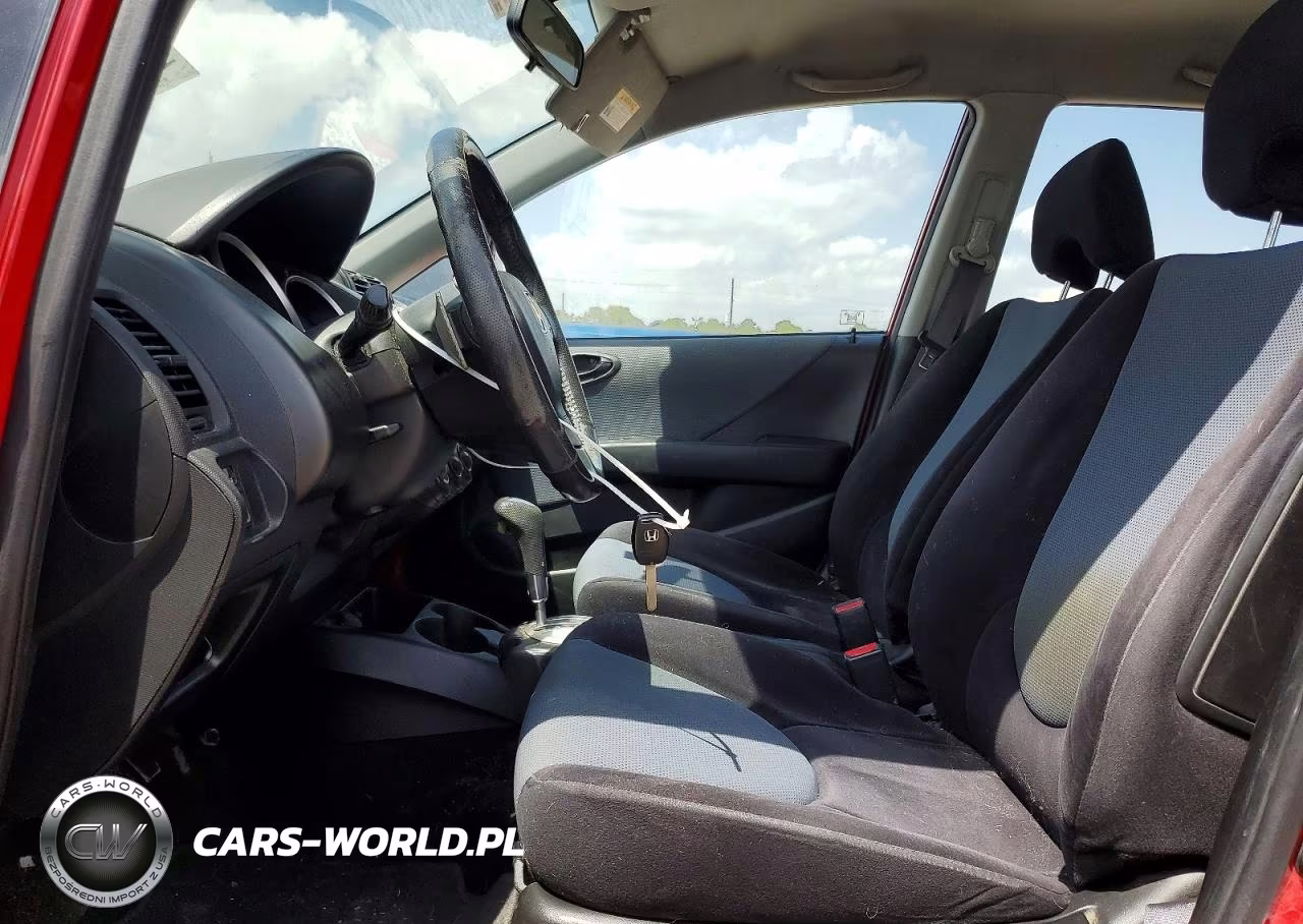 2008 Honda Fit Sport VIN:JHMGD38678S073667 - 7