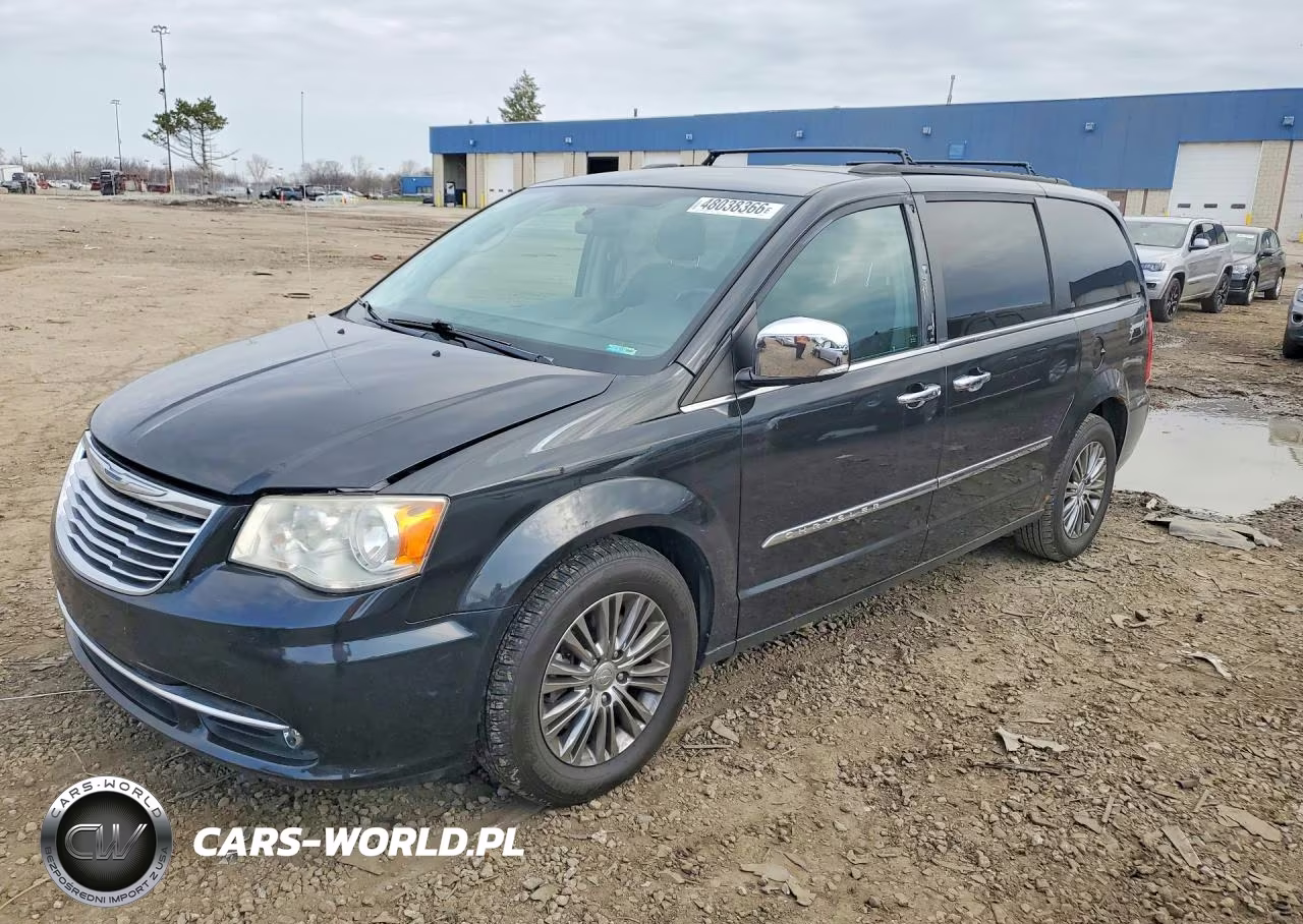 2013 Chrysler Town & Country Touring L