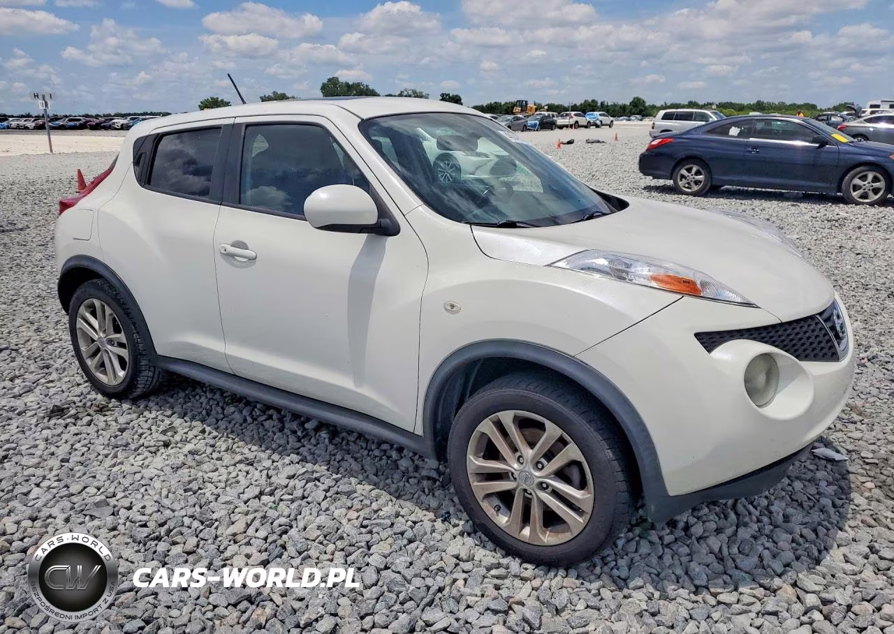 2013 Nissan Juke S VIN:JN8AF5MVXDT210538 - 4
