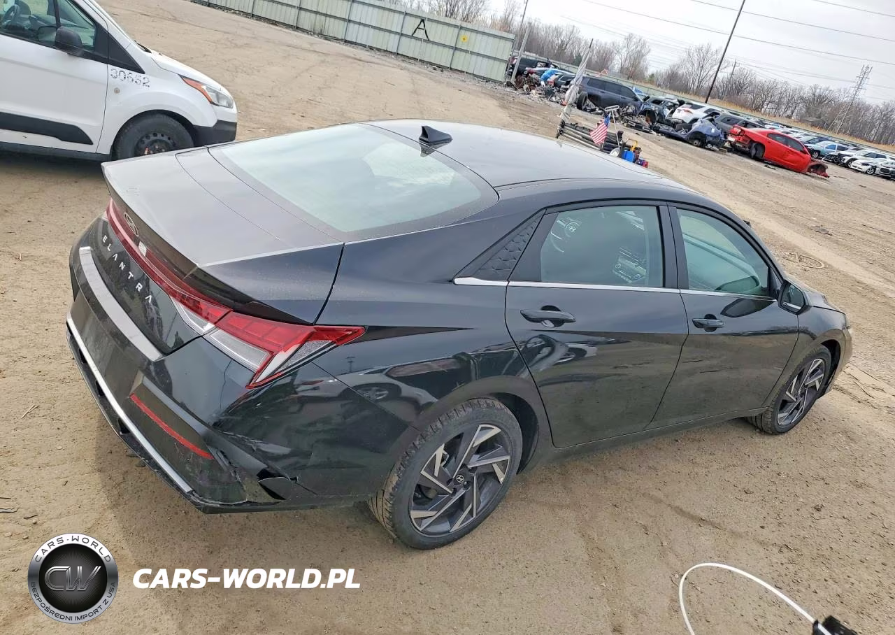 2025 Hyundai Elantra Sel Convenience VIN:KMHLS4DG1SU897259 - 3