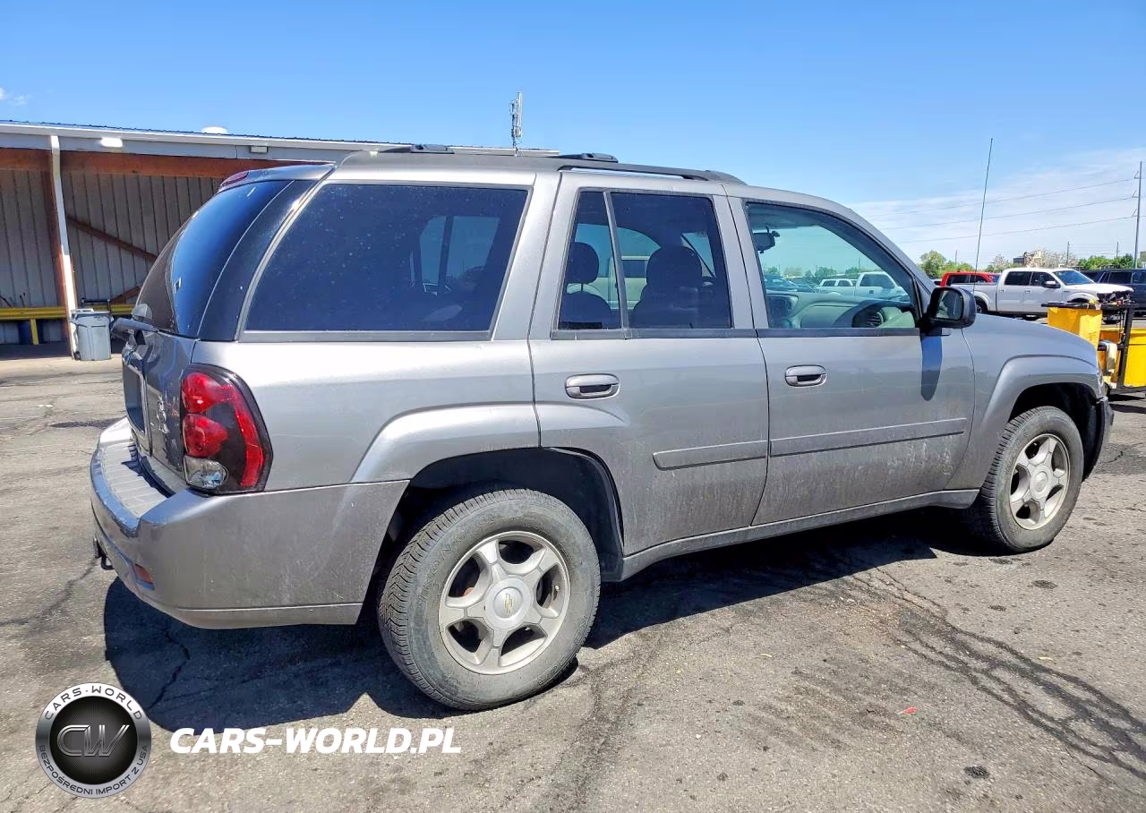 2009 Chevrolet Trailblazer Lt VIN:1GNDT33S092101815 - 3