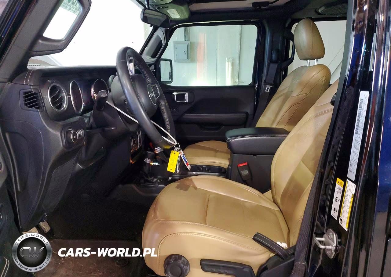 2018 Jeep Wrangler Unlimited Sahara VIN:1C4HJXEG5JW125590 - 7