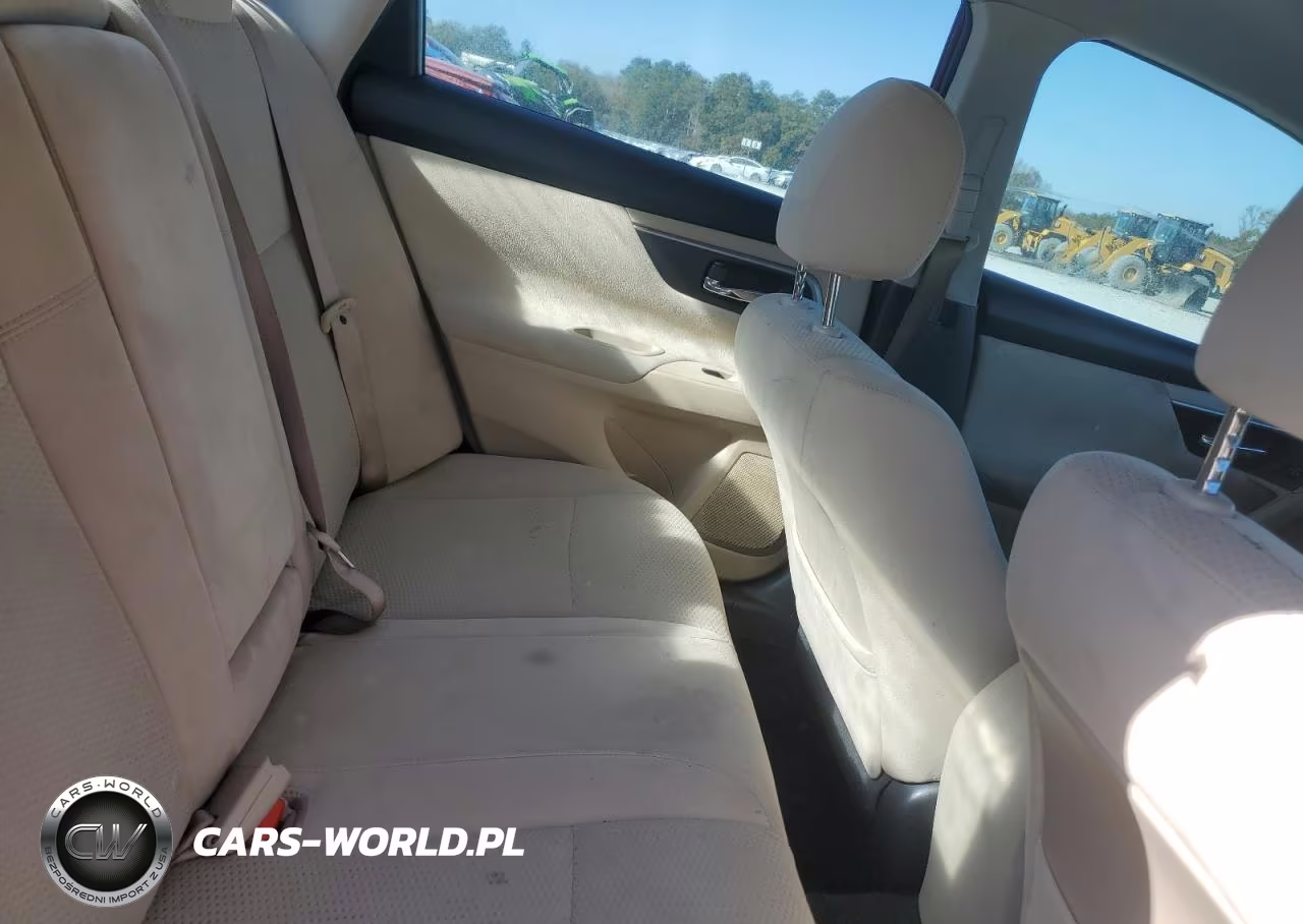 2015 Nissan Altima 2.5 VIN:1N4AL3AP2FC233058 - 10