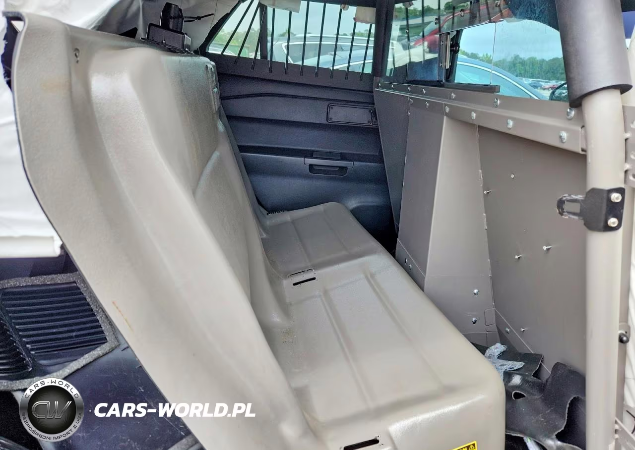 2022 Ford Explorer Police Interceptor VIN:1FM5K8AC9NGB46530 - 11