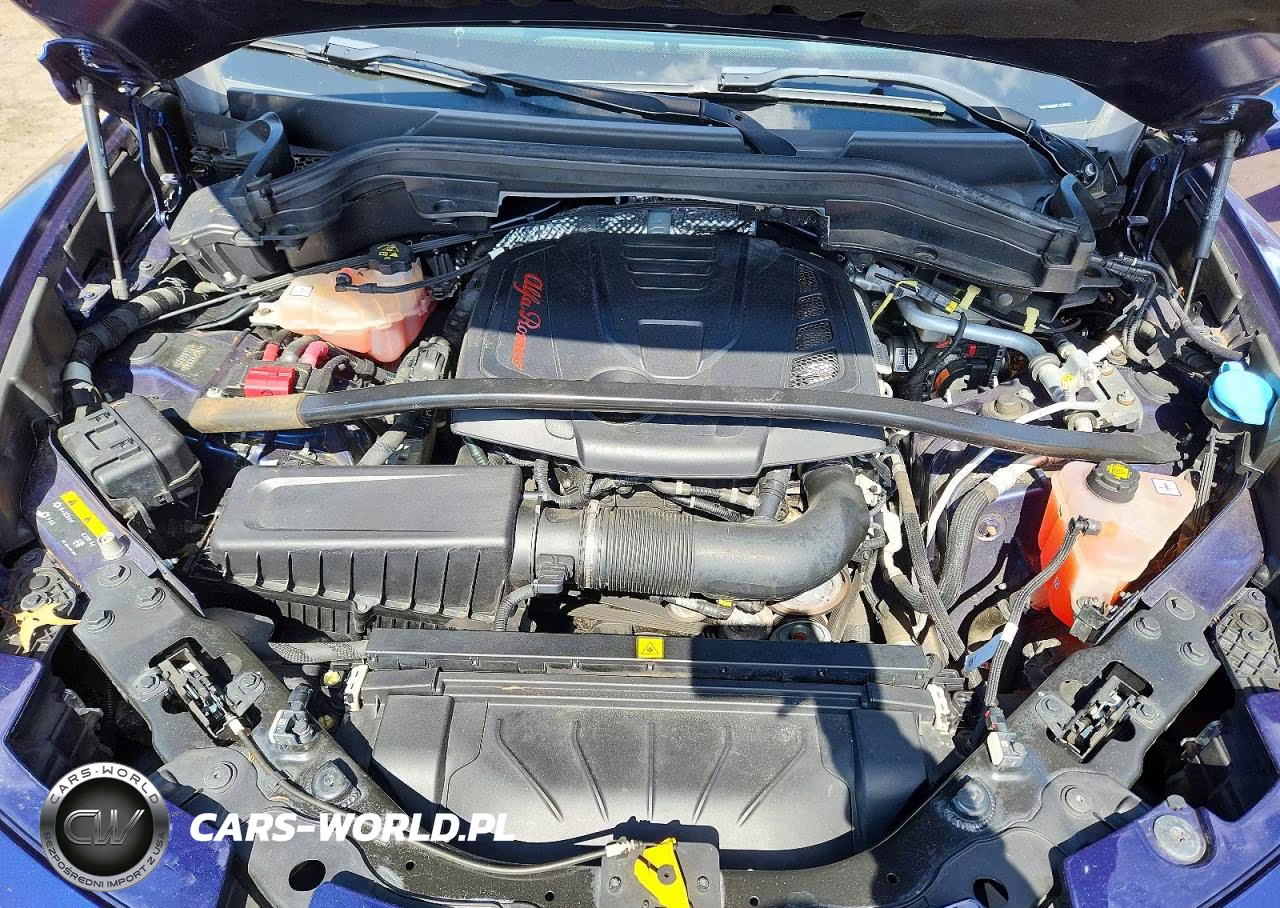 2020 Alfa Romeo Stelvio Ti VIN:ZASPAKBN8L7C86022 - 12