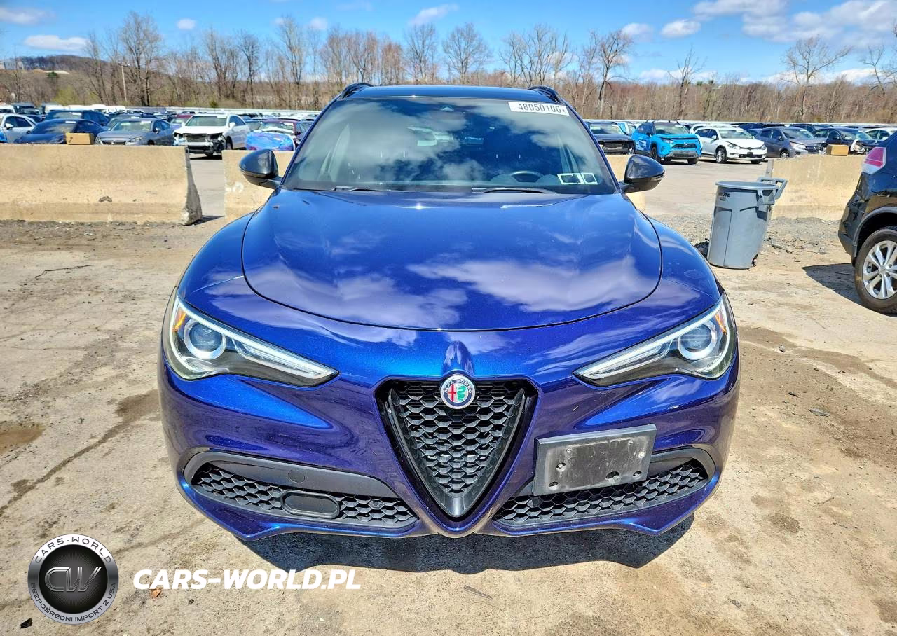 2020 Alfa Romeo Stelvio Ti VIN:ZASPAKBN8L7C86022 - 5