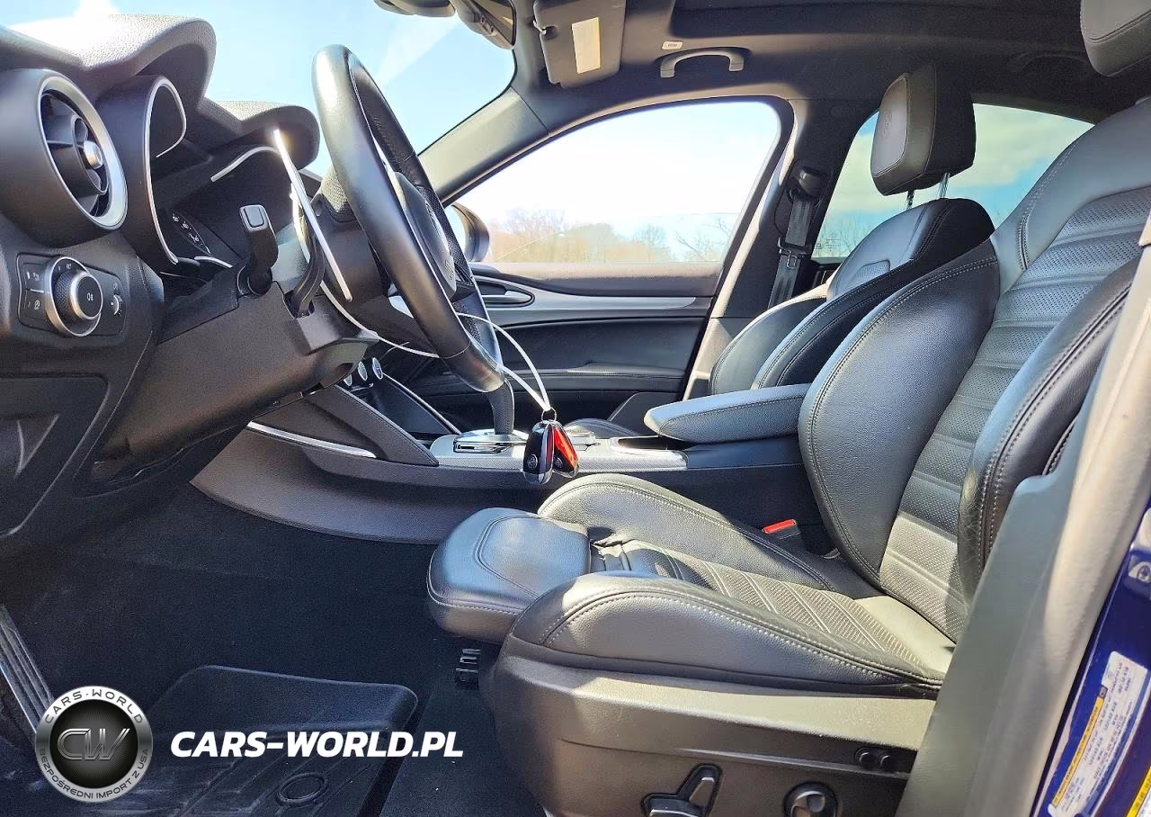 2020 Alfa Romeo Stelvio Ti VIN:ZASPAKBN8L7C86022 - 7