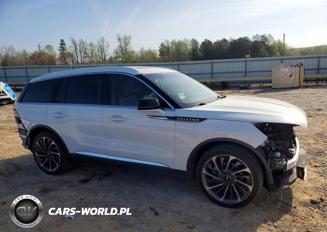 2020 Lincoln Aviator Reserve VIN:5LM5J7XC4LGL19482 - 4