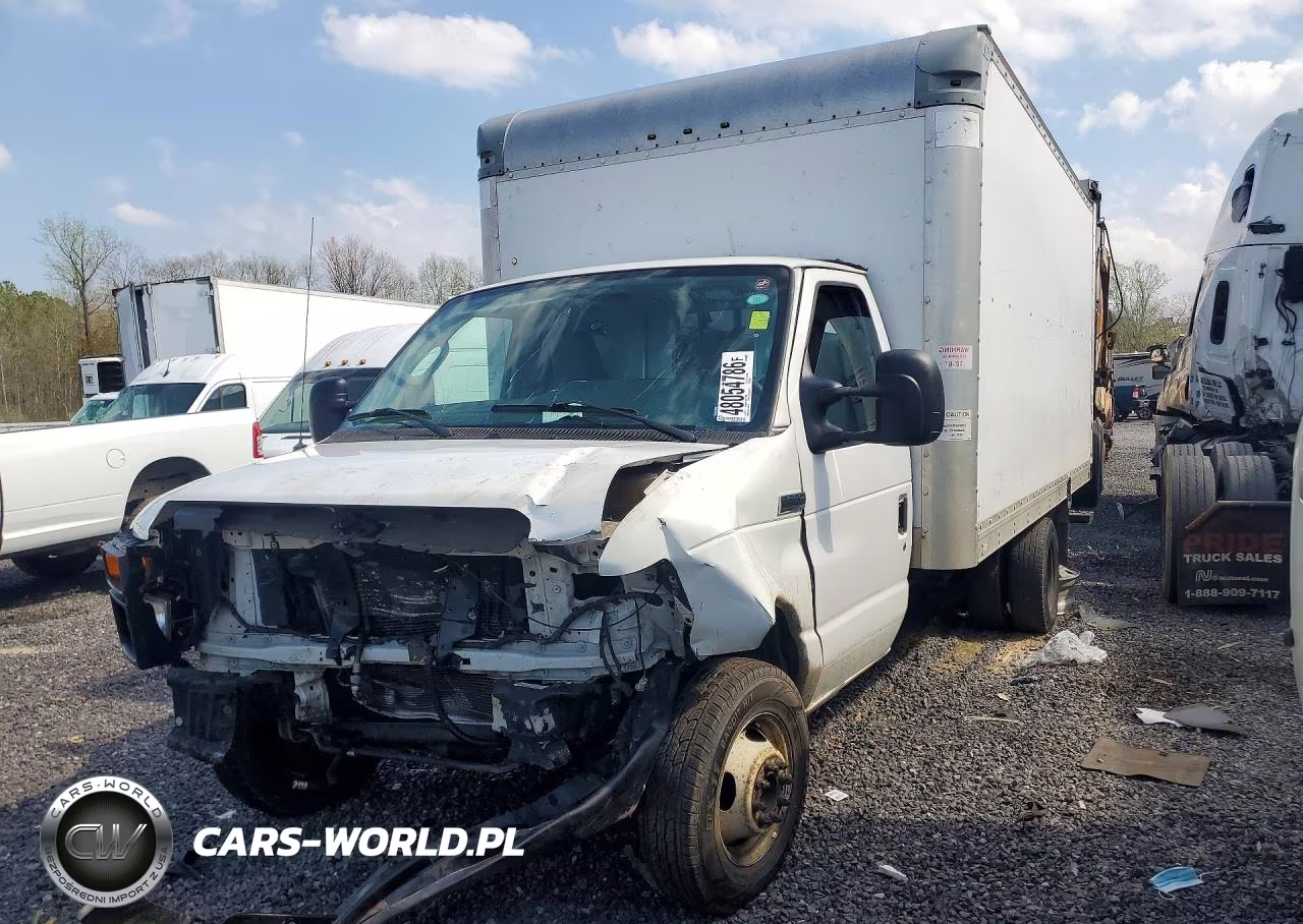2016 Ford Econoline E350 Super Duty Cutaway Van