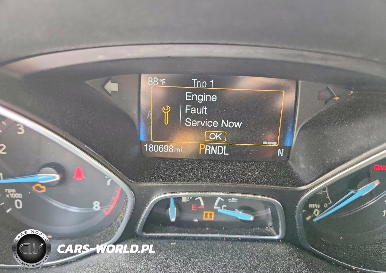 2016 Ford Focus Se VIN:1FADP3F29GL360583 - 9
