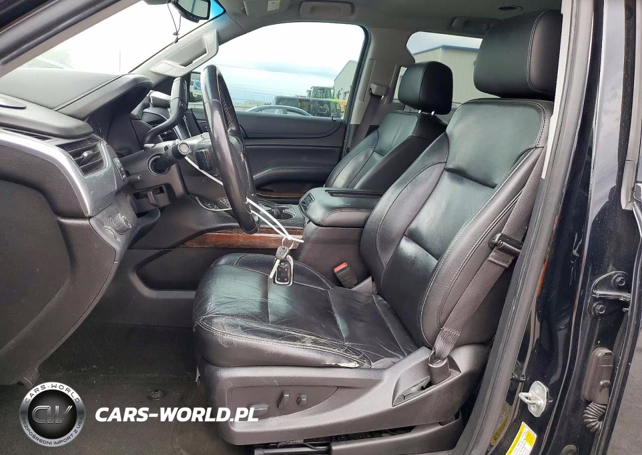 2018 Chevrolet Suburban C1500 Lt VIN:1GNSCHKCXJR143922 - 7