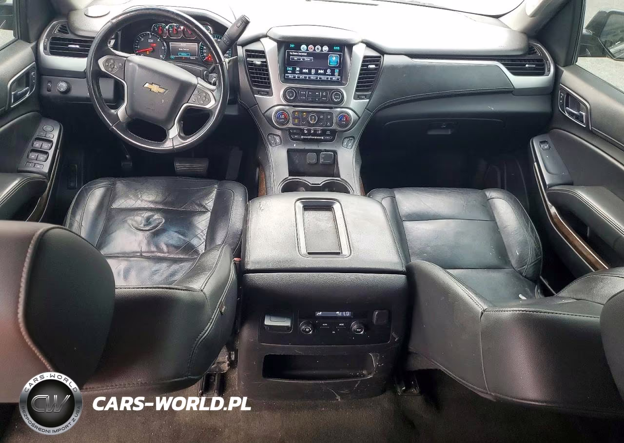 2018 Chevrolet Suburban C1500 Lt VIN:1GNSCHKCXJR143922 - 8