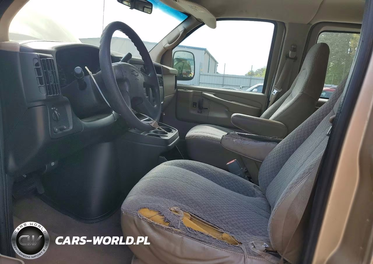 2005 Chev Express VIN:1GAGG25V851188965 - 7