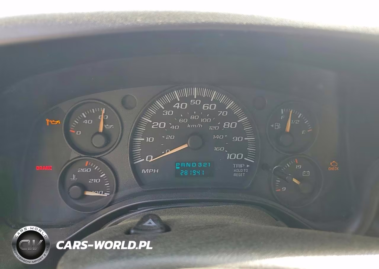 2005 Chev Express VIN:1GAGG25V851188965 - 9