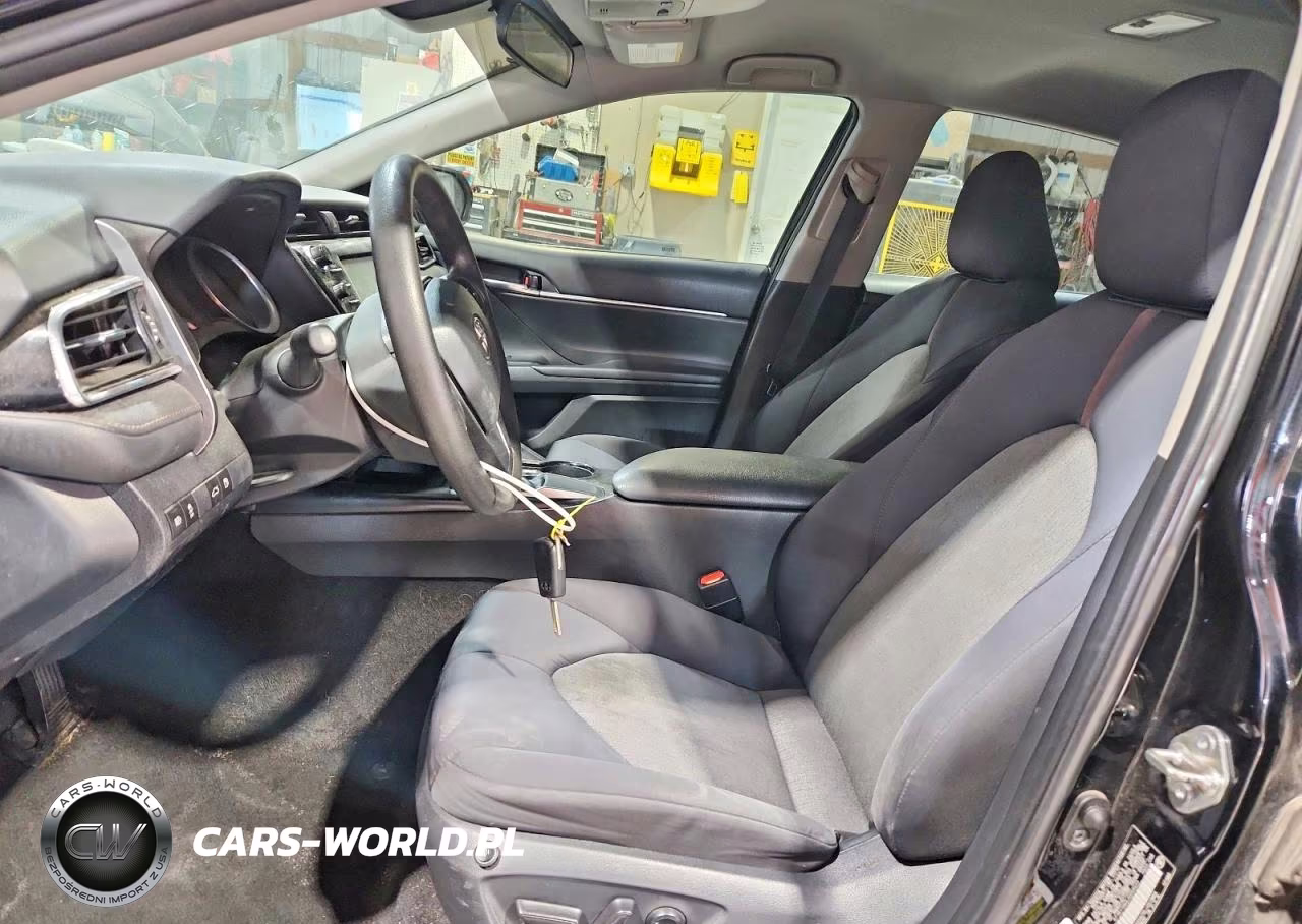 2018 Toyota Camry Le VIN:4T1B11HK6JU049422 - 7