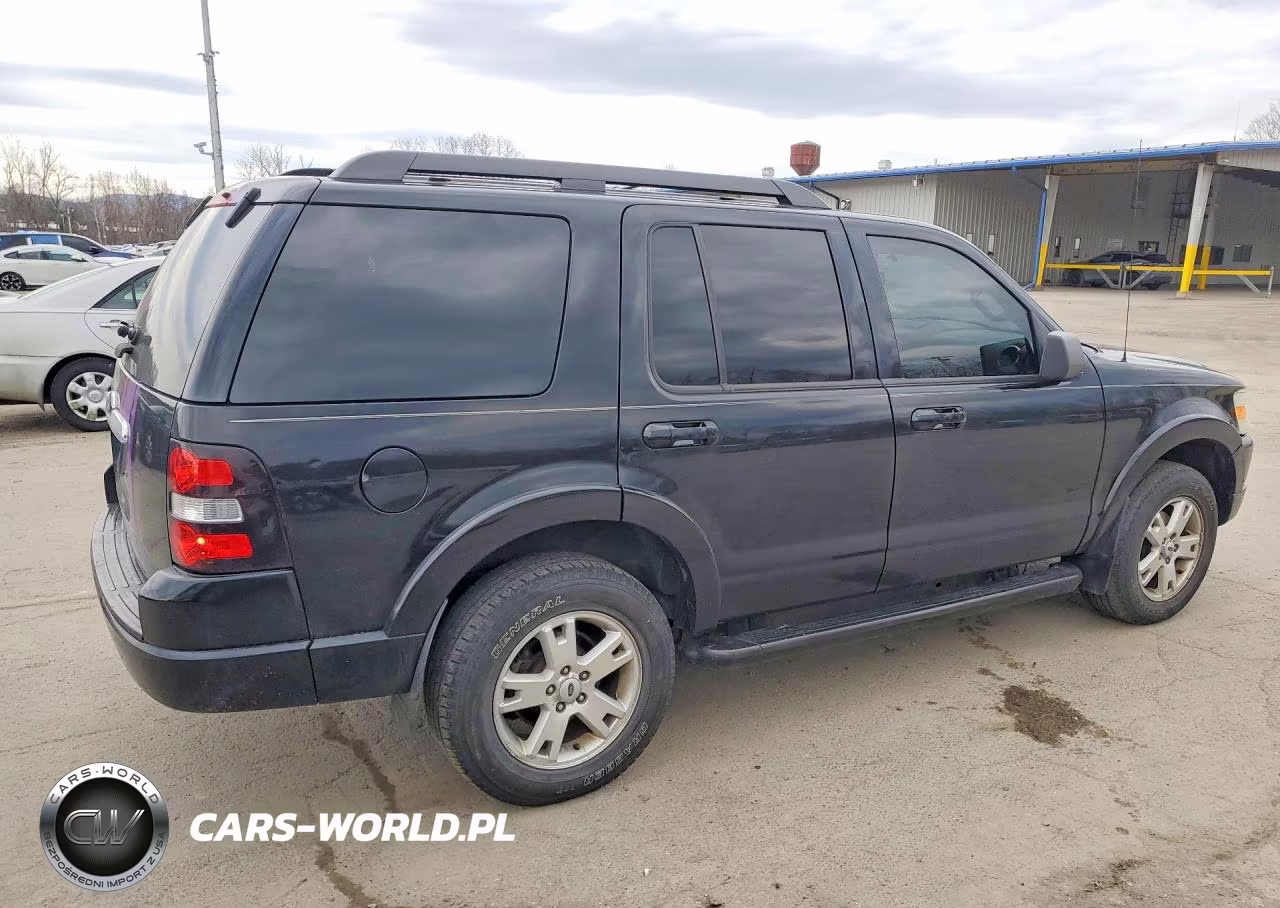 2010 Ford Explorer Xlt VIN:1FMEU6DE9AUA15959 - 3