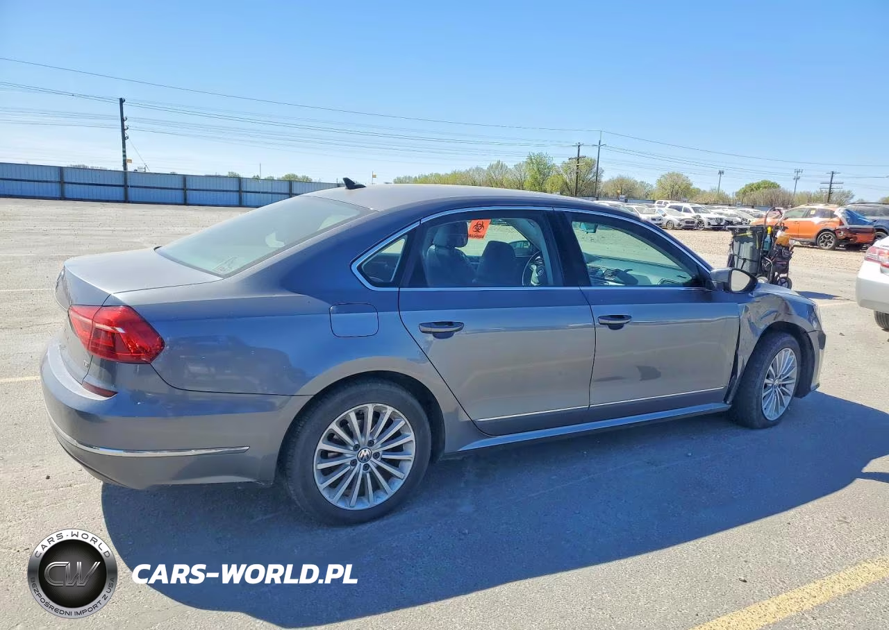 2016 Volkswagen Passat Se VIN:1VWBT7A31GC026601 - 3