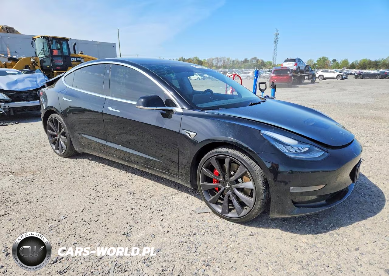 2020 Tesla Model 3 VIN:5YJ3E1EC8LF788104 - 4