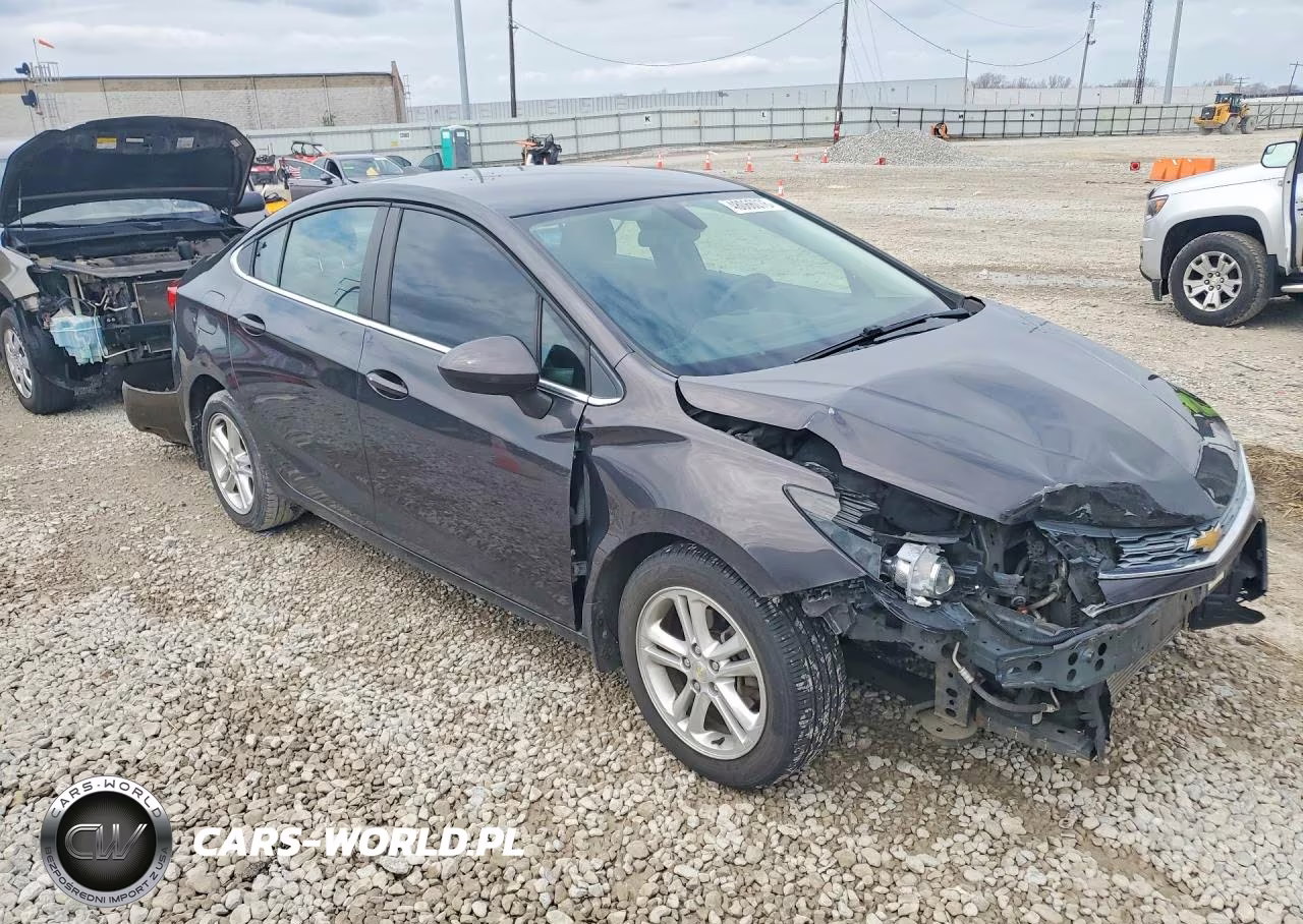 2017 Chevrolet Cruze Lt VIN:1G1BE5SM4H7241756 - 4