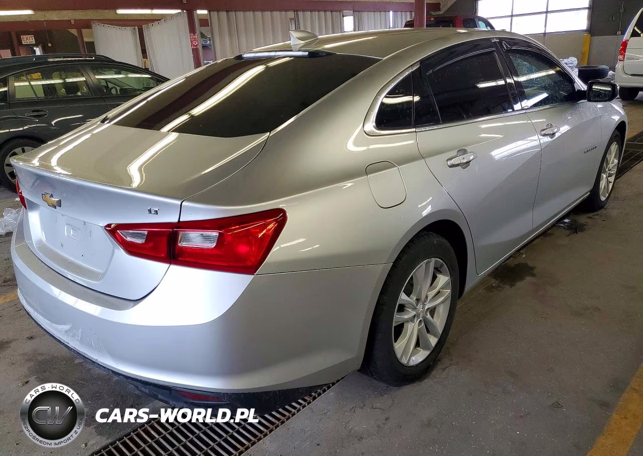 2017 Chevrolet Malibu Lt VIN:1G1ZE5ST3HF108031 - 3
