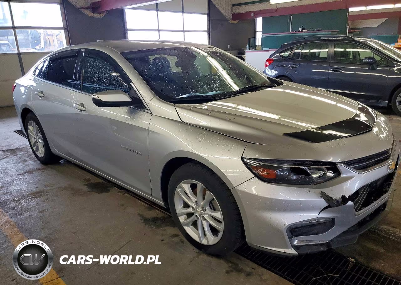 2017 Chevrolet Malibu Lt VIN:1G1ZE5ST3HF108031 - 4
