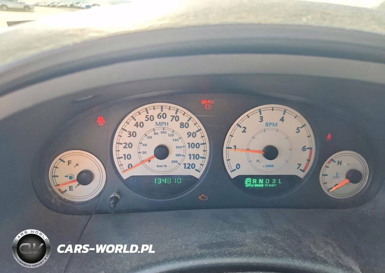 2005 Chrysler Town & Country Touring VIN:2C4GP54L75R145299 - 9