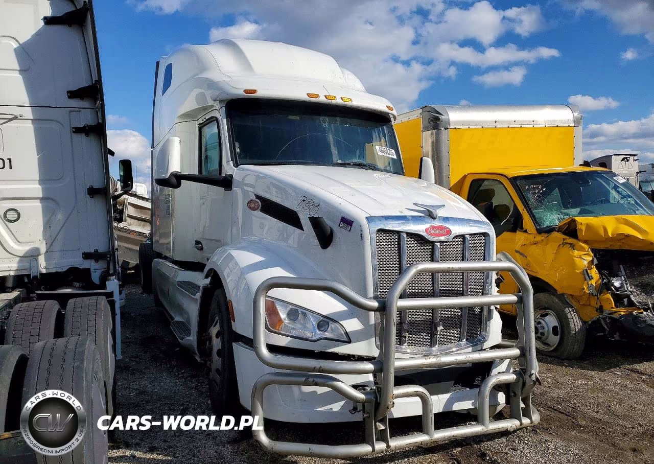 2023 Peterbilt 579 Semi Truck