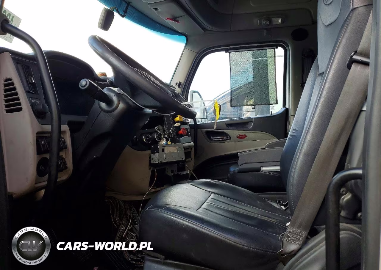 2023 Peterbilt 579 Semi Truck VIN:1XPBD49X5PD837199 - 5