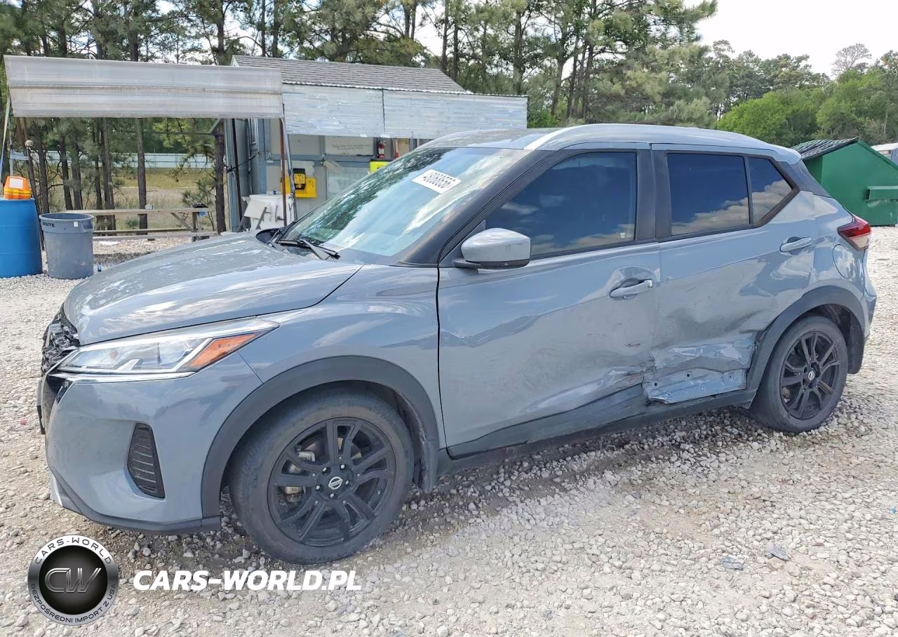 2021 Nissan Kicks Sv