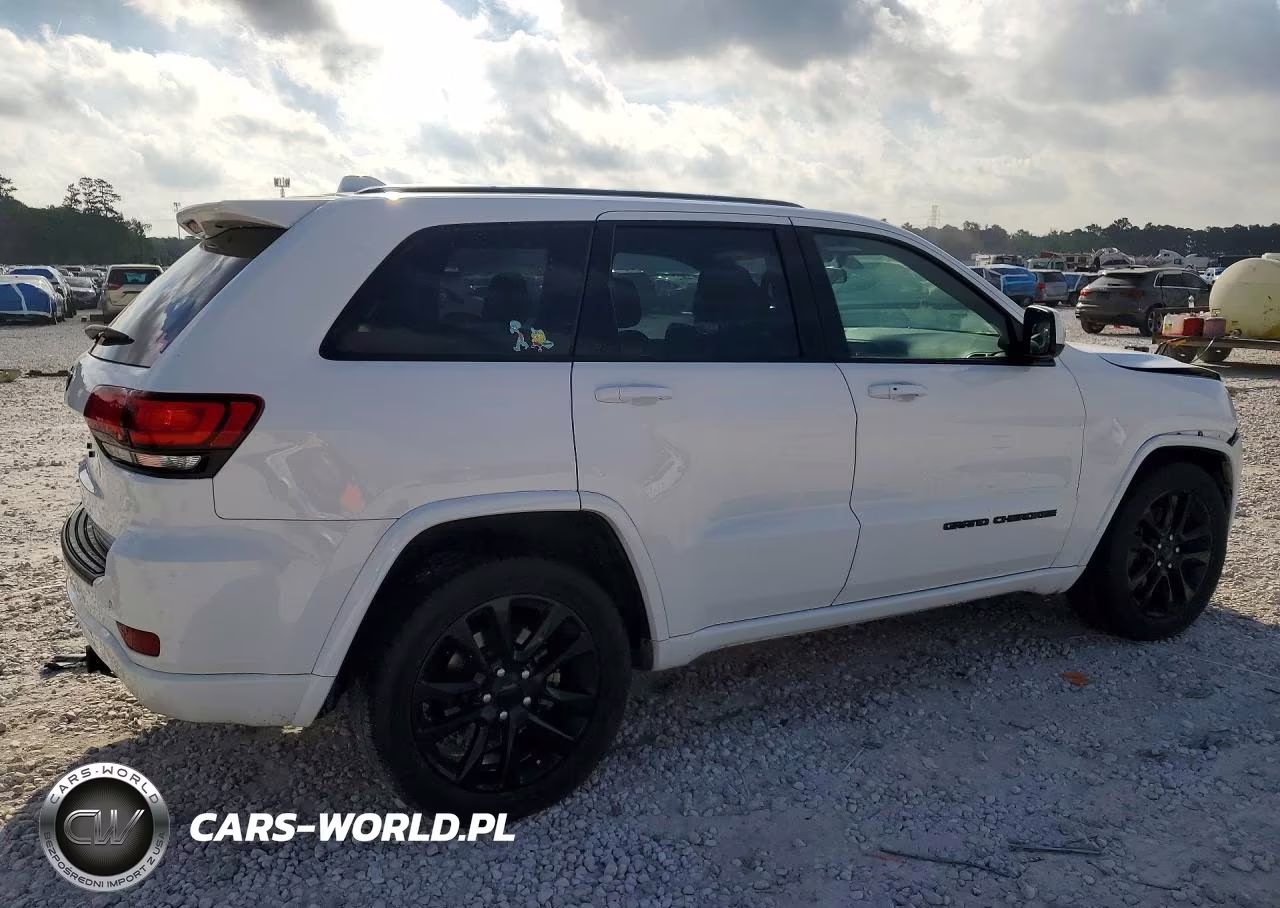 2021 Jeep Grand Cherokee Laredo VIN:1C4RJEAG9MC874106 - 3