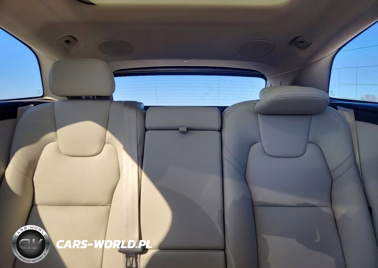 2024 Volvo Xc60 Plus VIN:YV4L12RLXR1710787 - 10