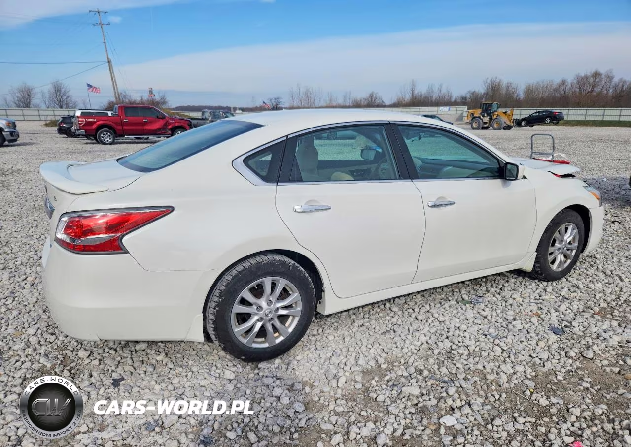2014 Nissan Altima 2.5 S VIN:1N4AL3AP9EC126507 - 3