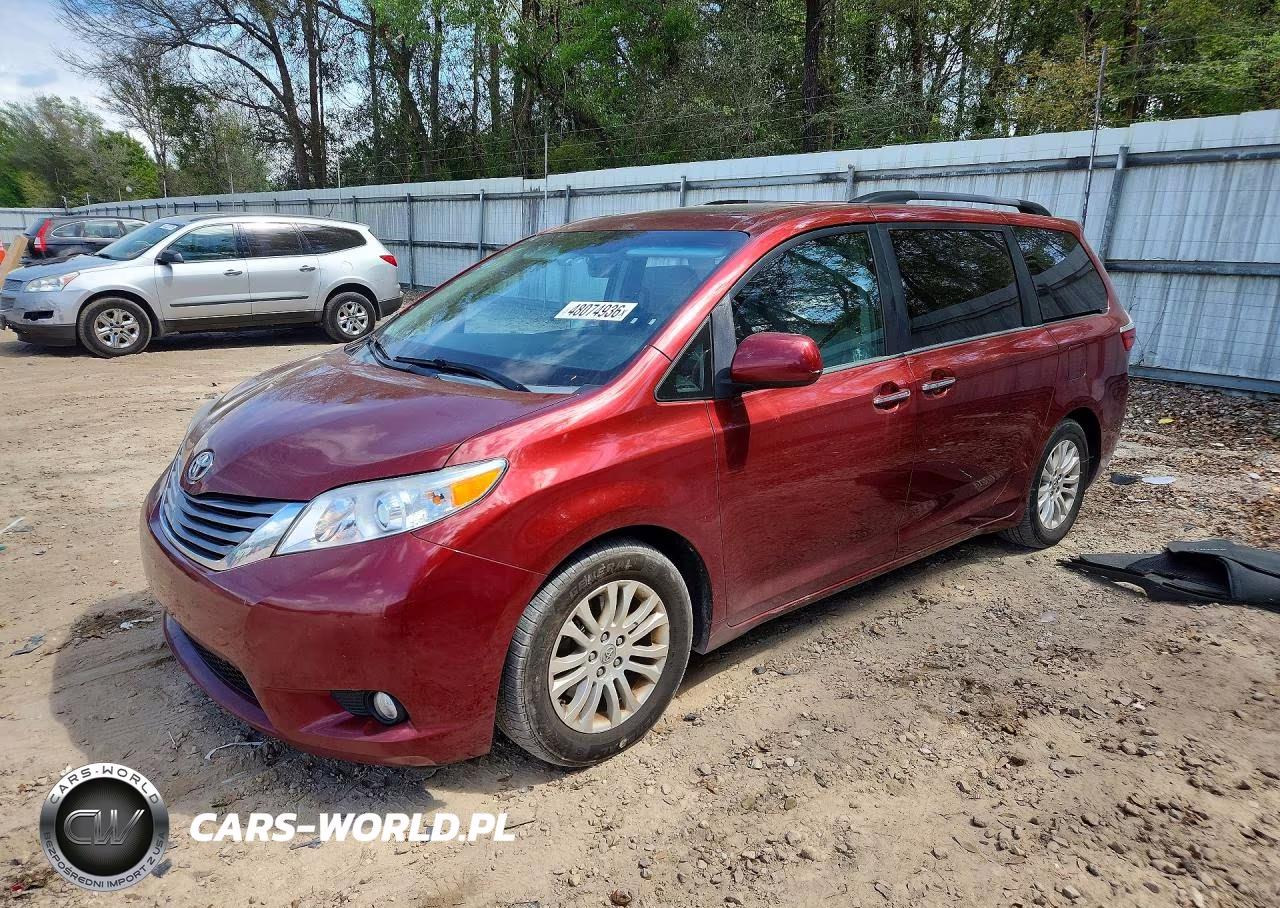 2015 Toyota Sienna Xle Premium 8-Passenger