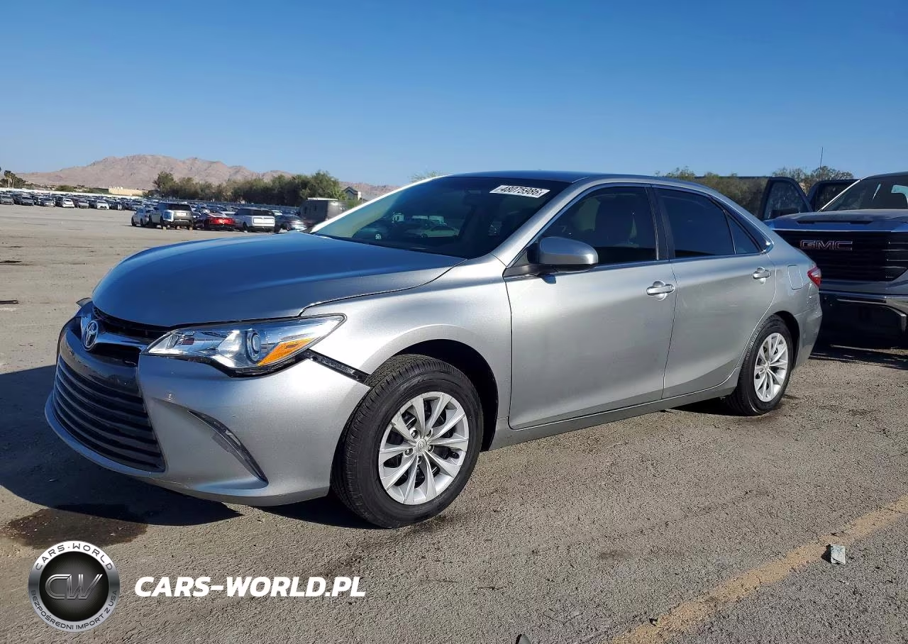2015 Toyota Camry Le