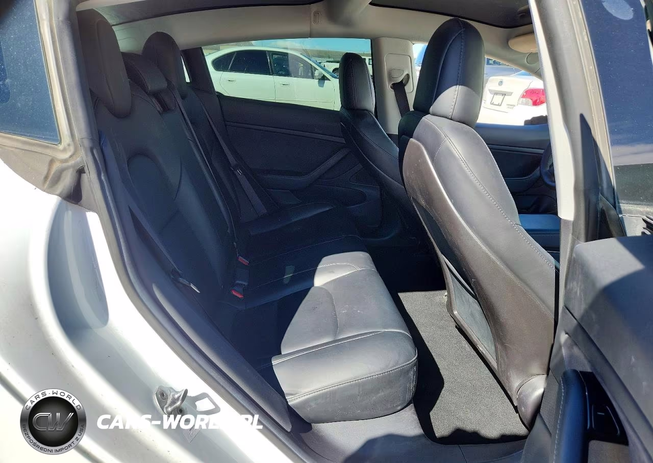 2019 Tesla Model 3 VIN:5YJ3E1EB1KF511168 - 10
