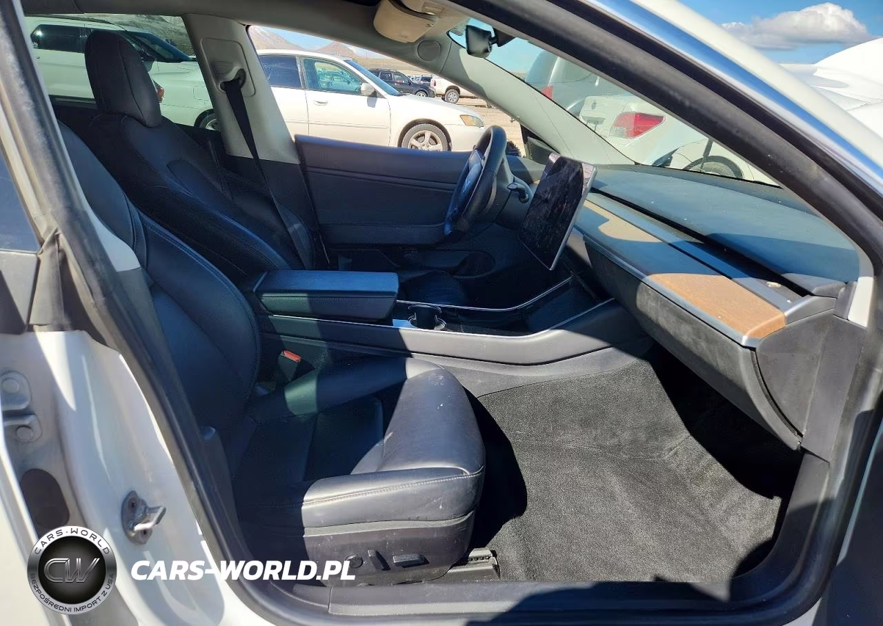 2019 Tesla Model 3 VIN:5YJ3E1EB1KF511168 - 7