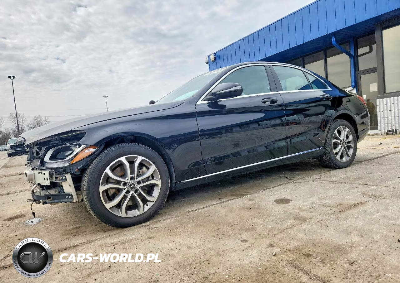 2018 Mercedes-Benz C 300 4Matic
