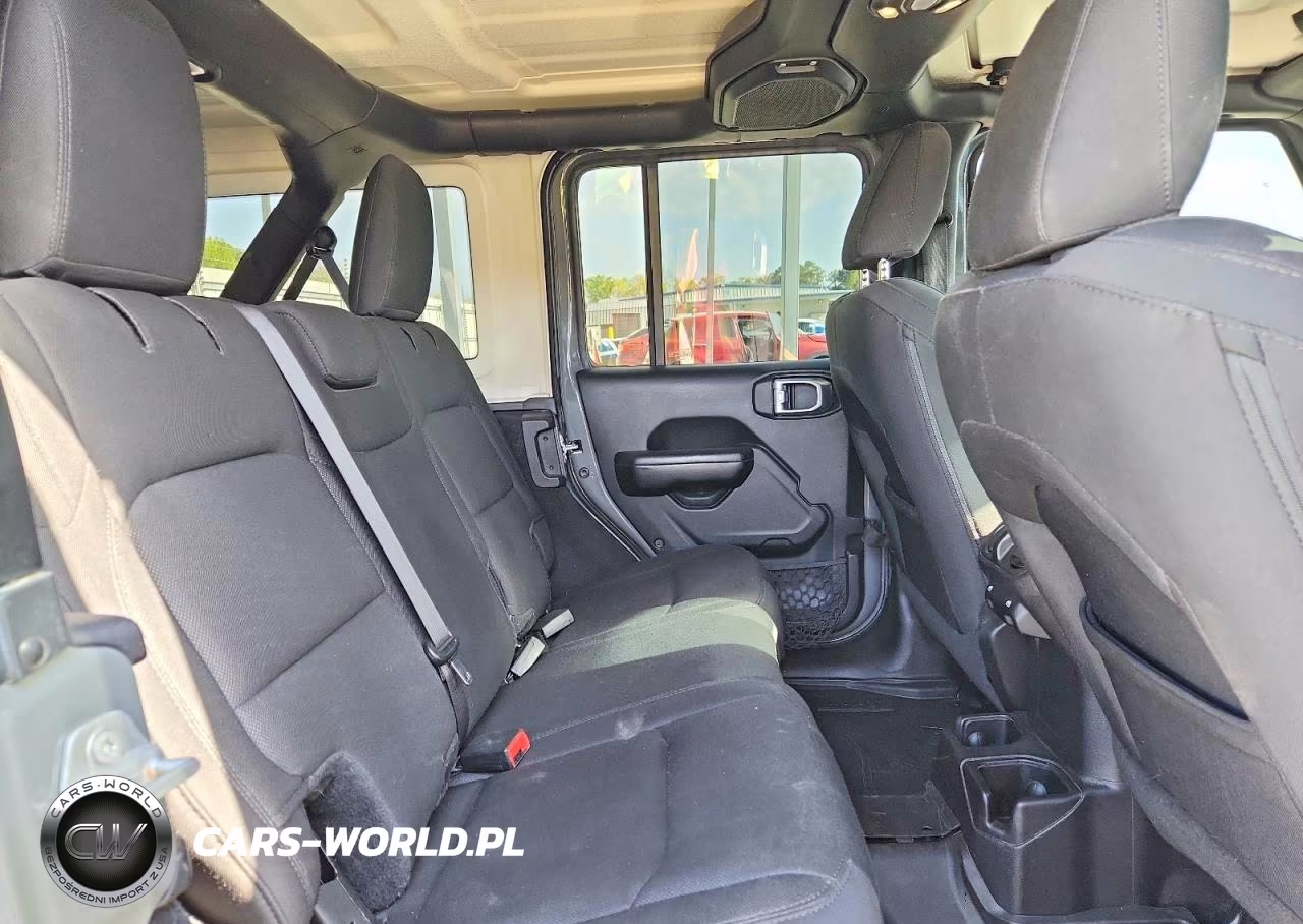 2019 Jeep Wrangler Unlimited Sport VIN:1C4HJXDG8KW598063 - 10
