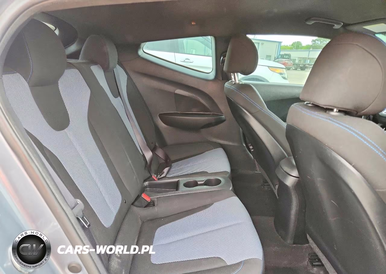 2019 Hyundai Veloster 2.0L VIN:KMHTG6AF6KU017374 - 10