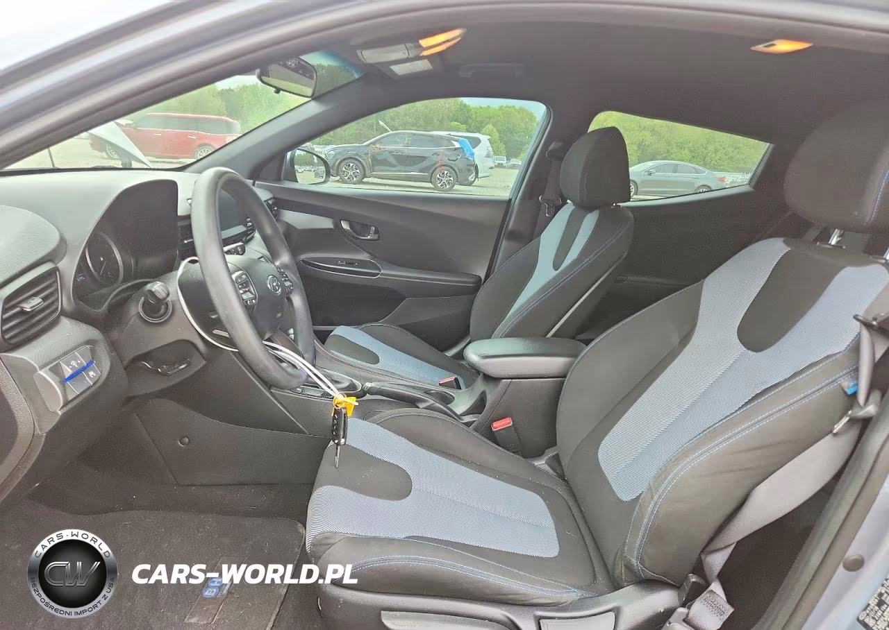 2019 Hyundai Veloster 2.0L VIN:KMHTG6AF6KU017374 - 7