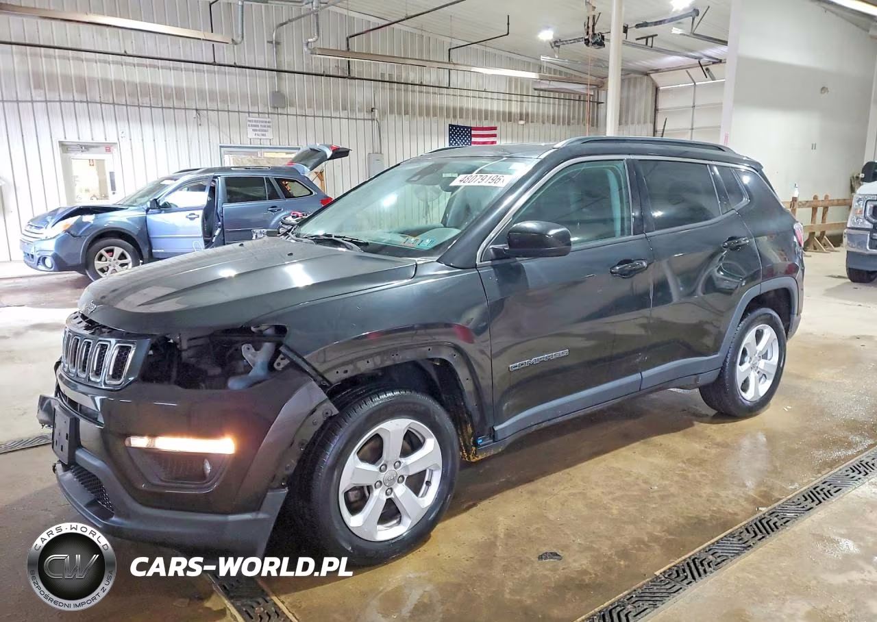 2018 Jeep Compass Latitude – zdjęcie 1 z 13