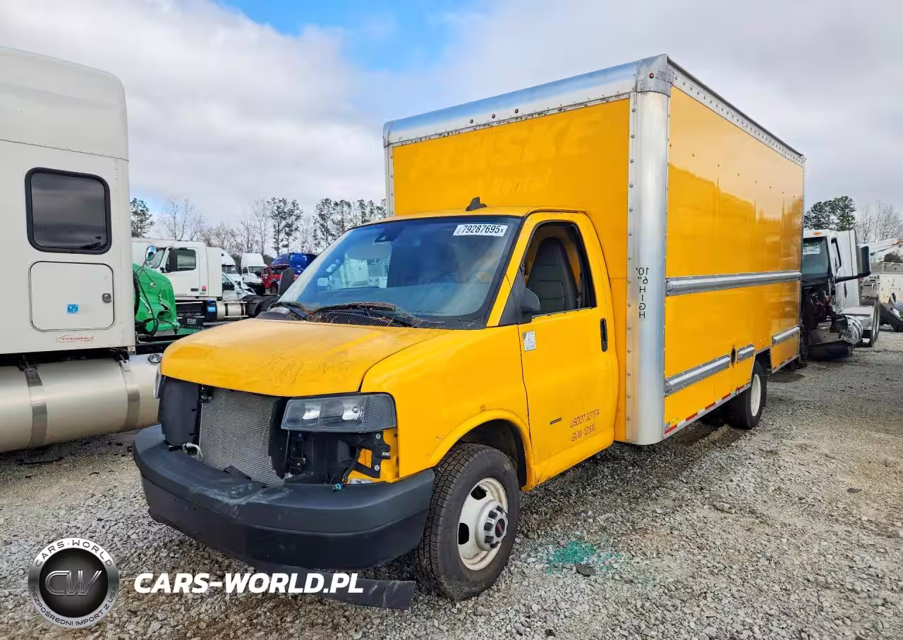 2023 GMC Savana Box Truck