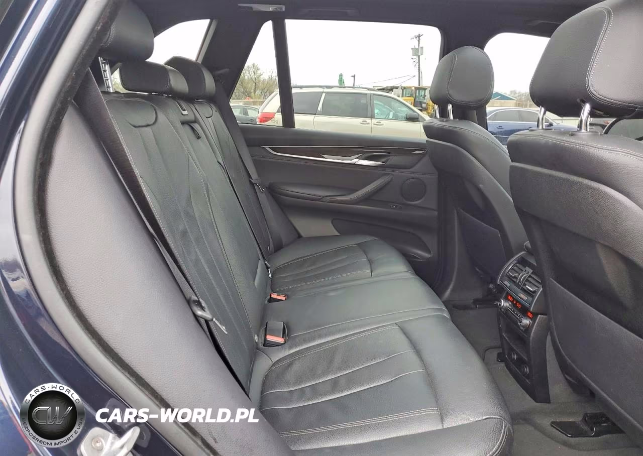 2018 BMW X5 xDrive35I VIN:5UXKR0C51J0X88826 - 11