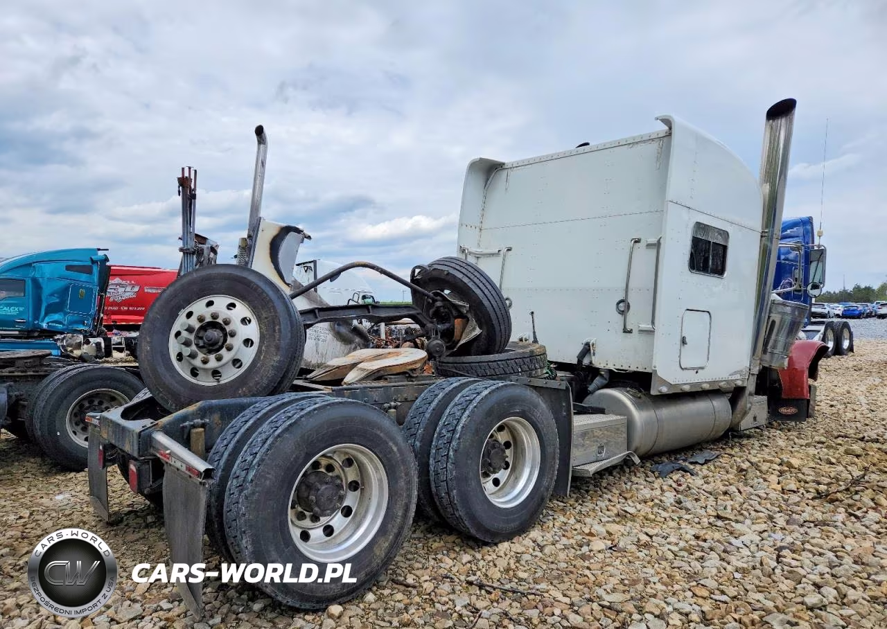 2006 Peterbilt 379 Semi Truck VIN:1XP5DB9X56N645940 - 4