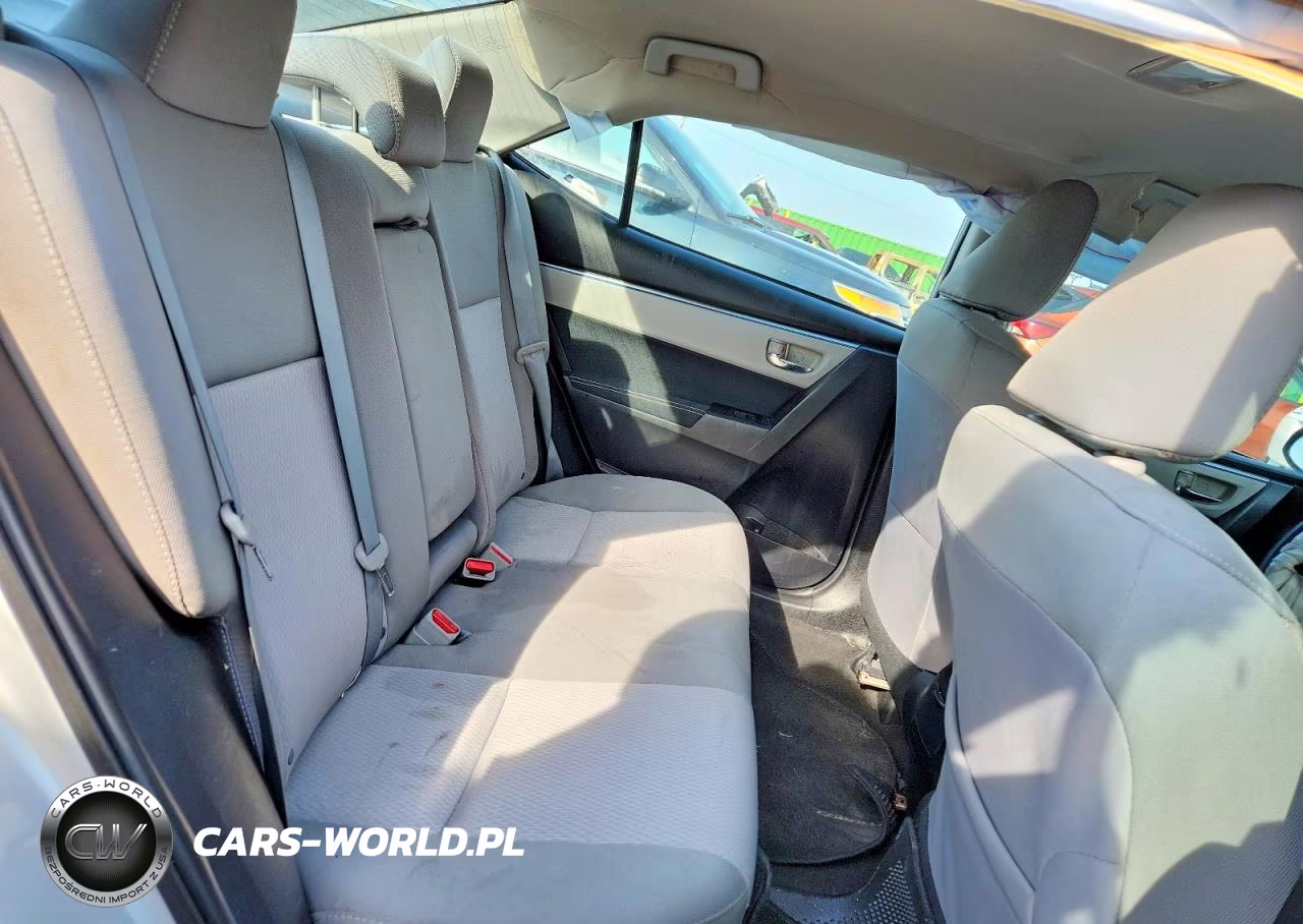 2015 Toyota Corolla Le VIN:2T1BURHE3FC418293 - 10