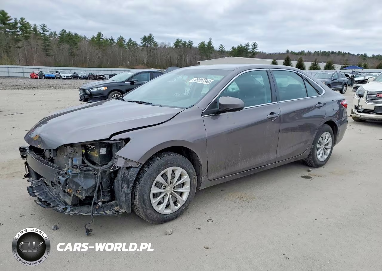 2017 Toyota Camry Le – zdjęcie 1 z 13
